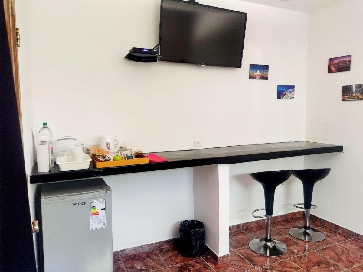 Posada Quinta Pata Ezeiza Bagian luar foto